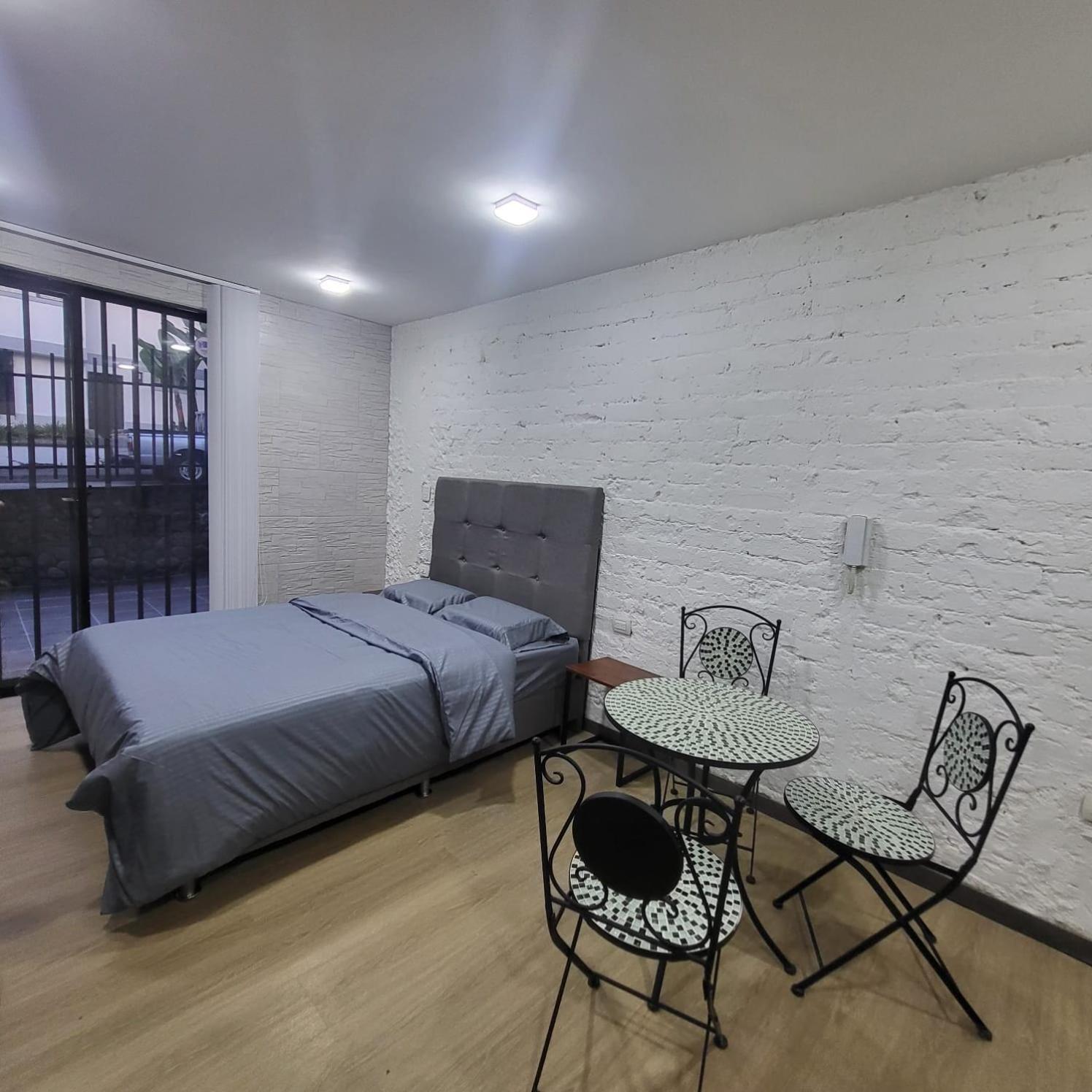 Casa Azul - Apartamentos Amoblados - Манисалес Экстерьер фото